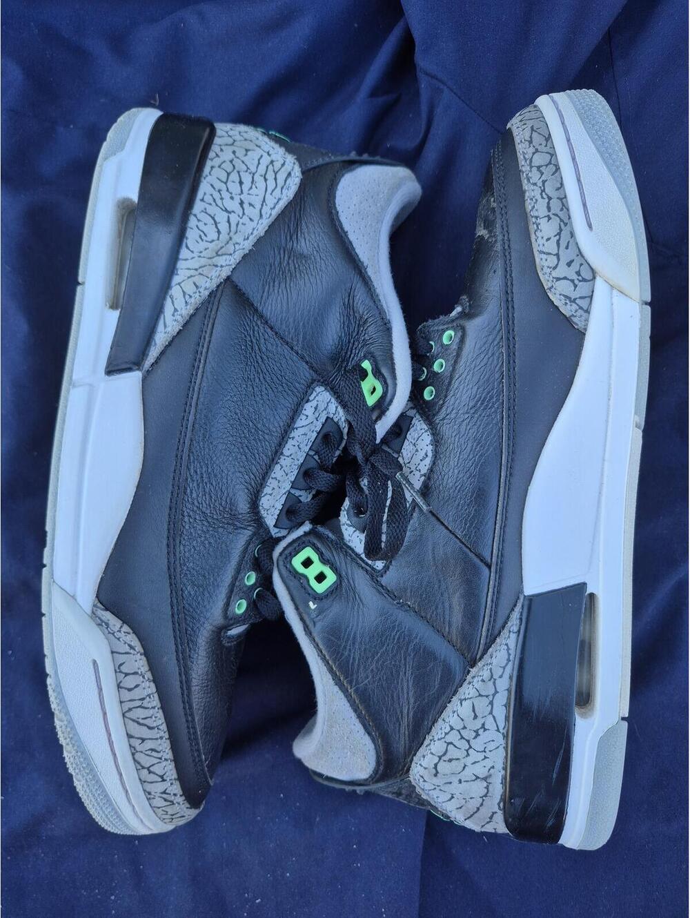 Jordan 3 Retro Mens Black Green Glow Sneakers Size 11.5 Used